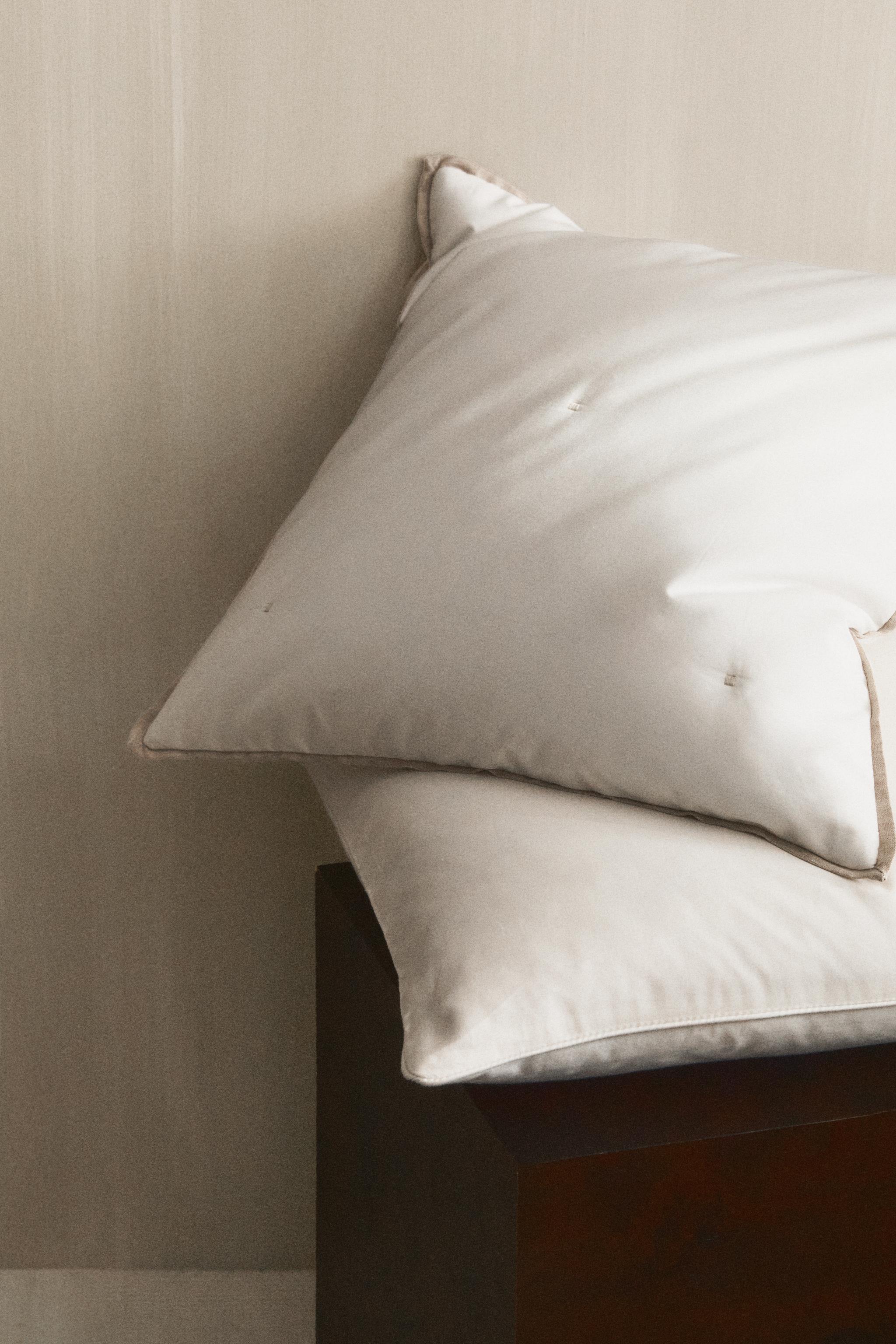 HOUSSE DE COUSSIN SATIN LIN POINTS